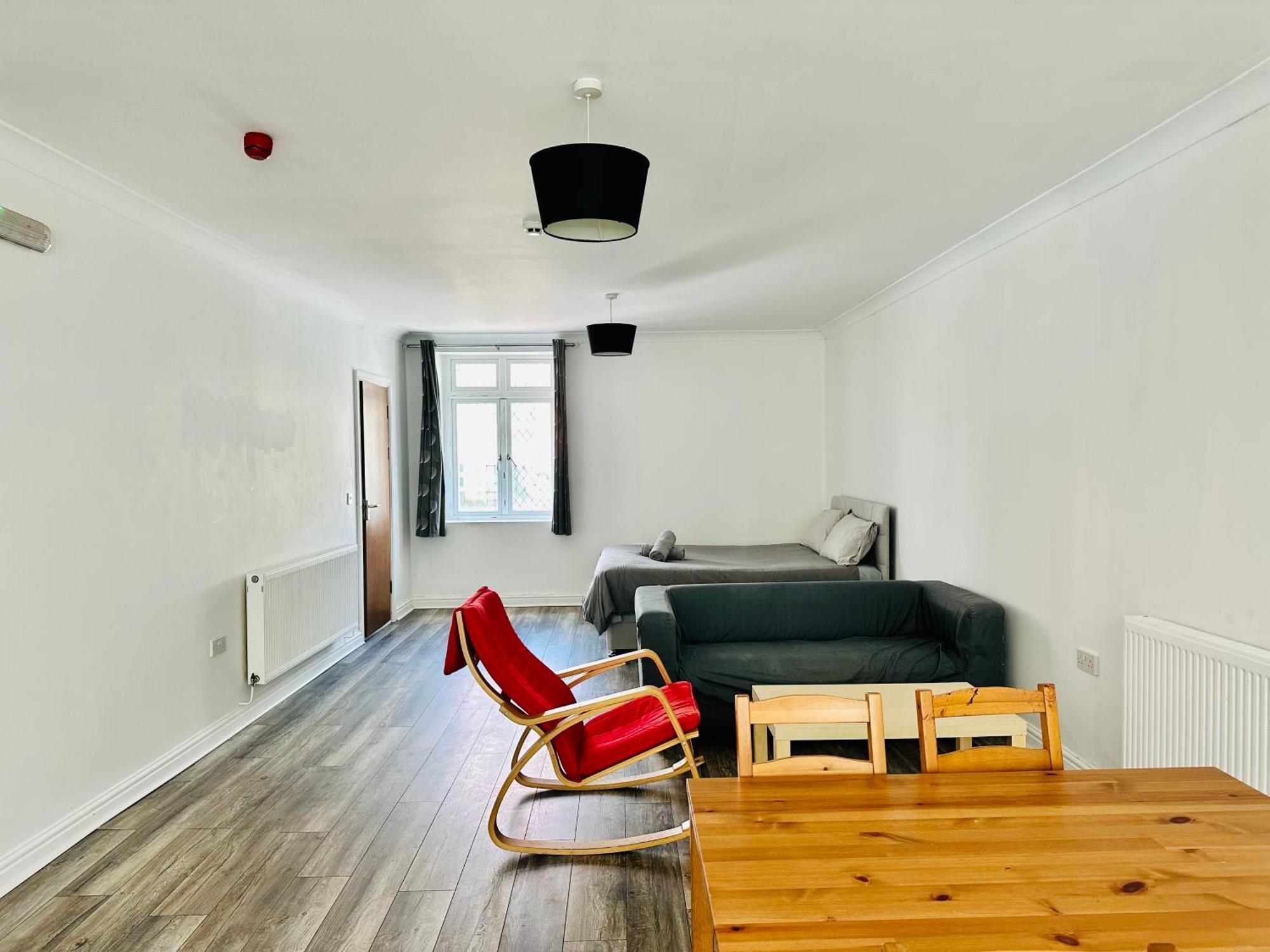 Spacious And Affordable City Center Two Beds Flat Swansea Extérieur photo
