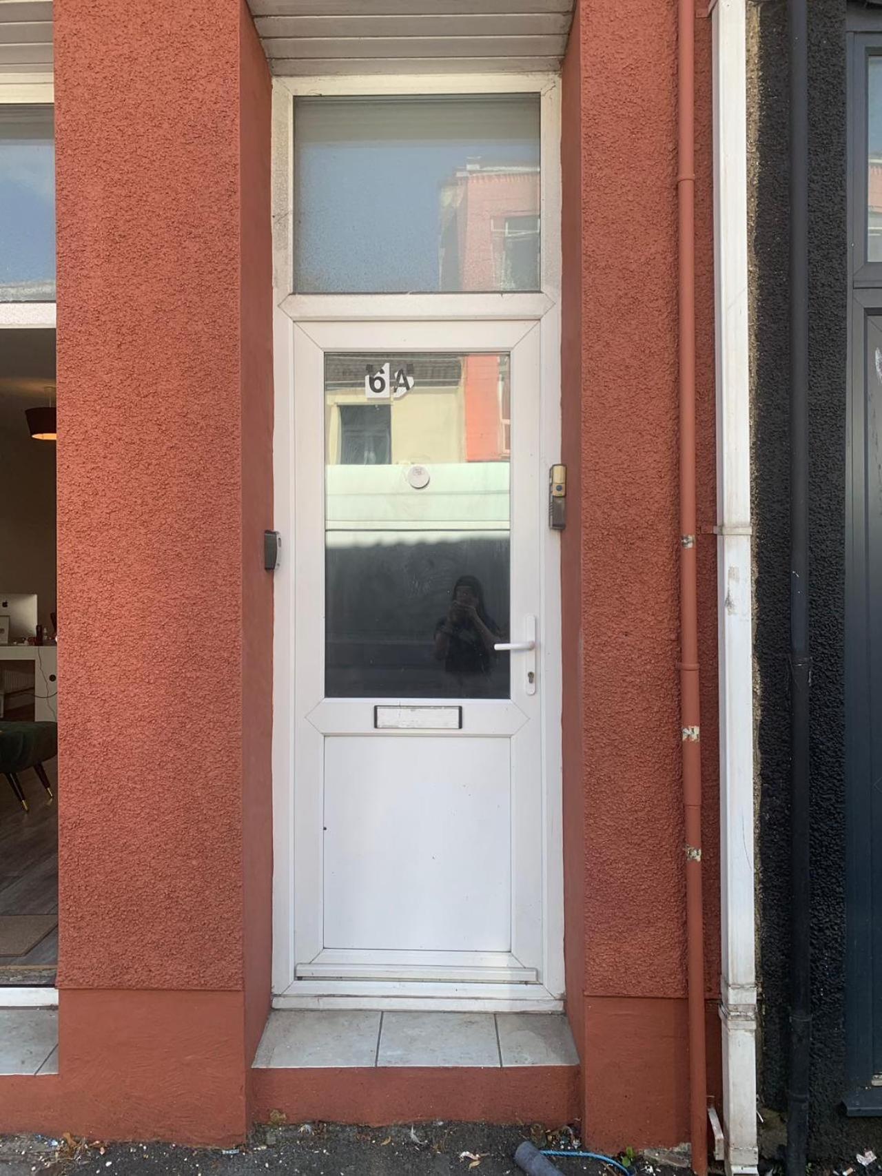 Spacious And Affordable City Center Two Beds Flat Swansea Extérieur photo