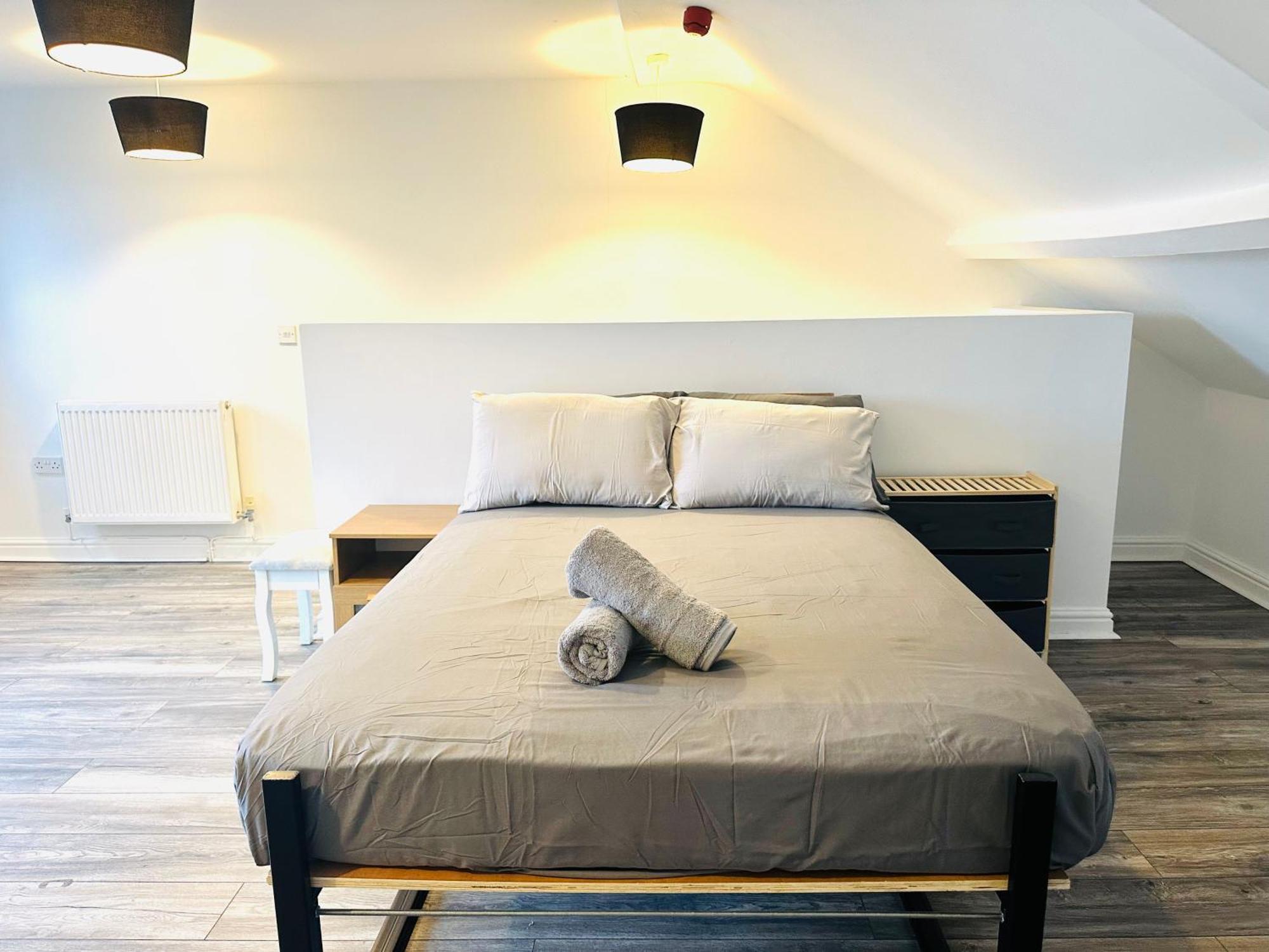 Spacious And Affordable City Center Two Beds Flat Swansea Extérieur photo