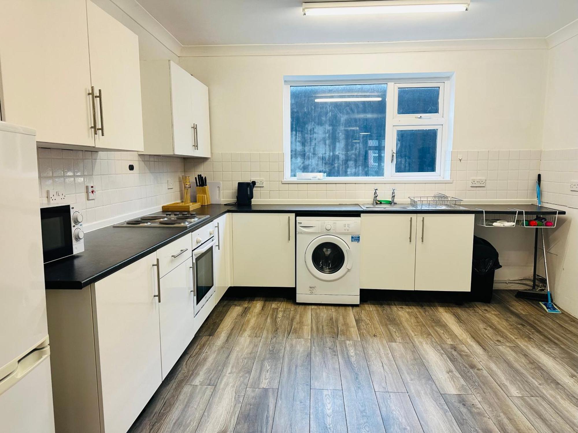 Spacious And Affordable City Center Two Beds Flat Swansea Extérieur photo